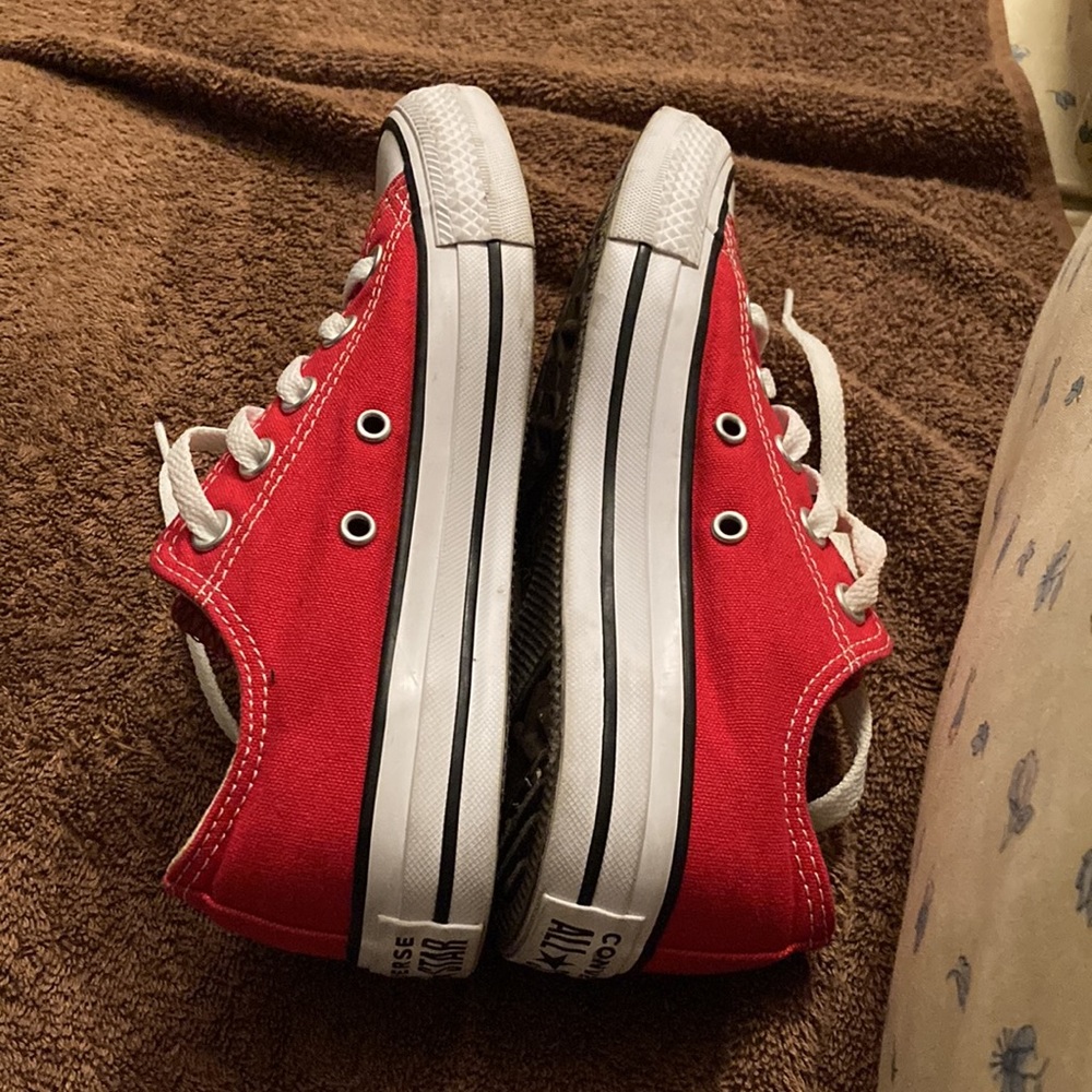 Red Converse - Picture 4 of 5